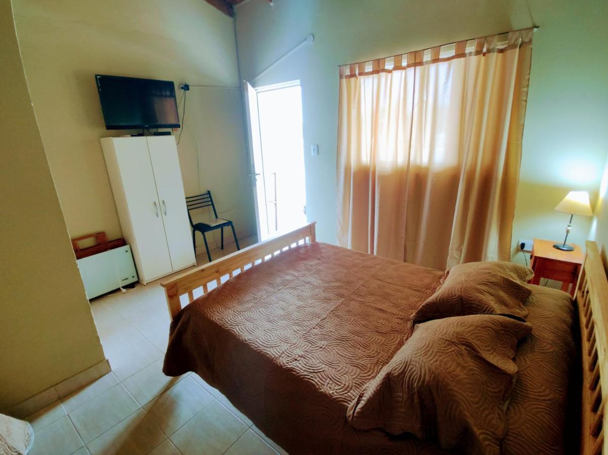 Hotel Juanita Puelches エクステリア 写真